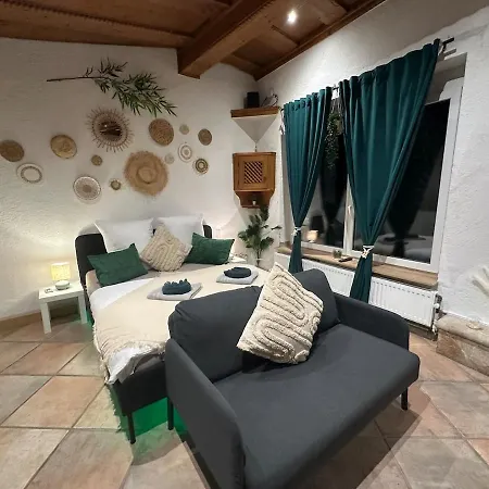 Honor - Oasis Neu Renoviert * Linz